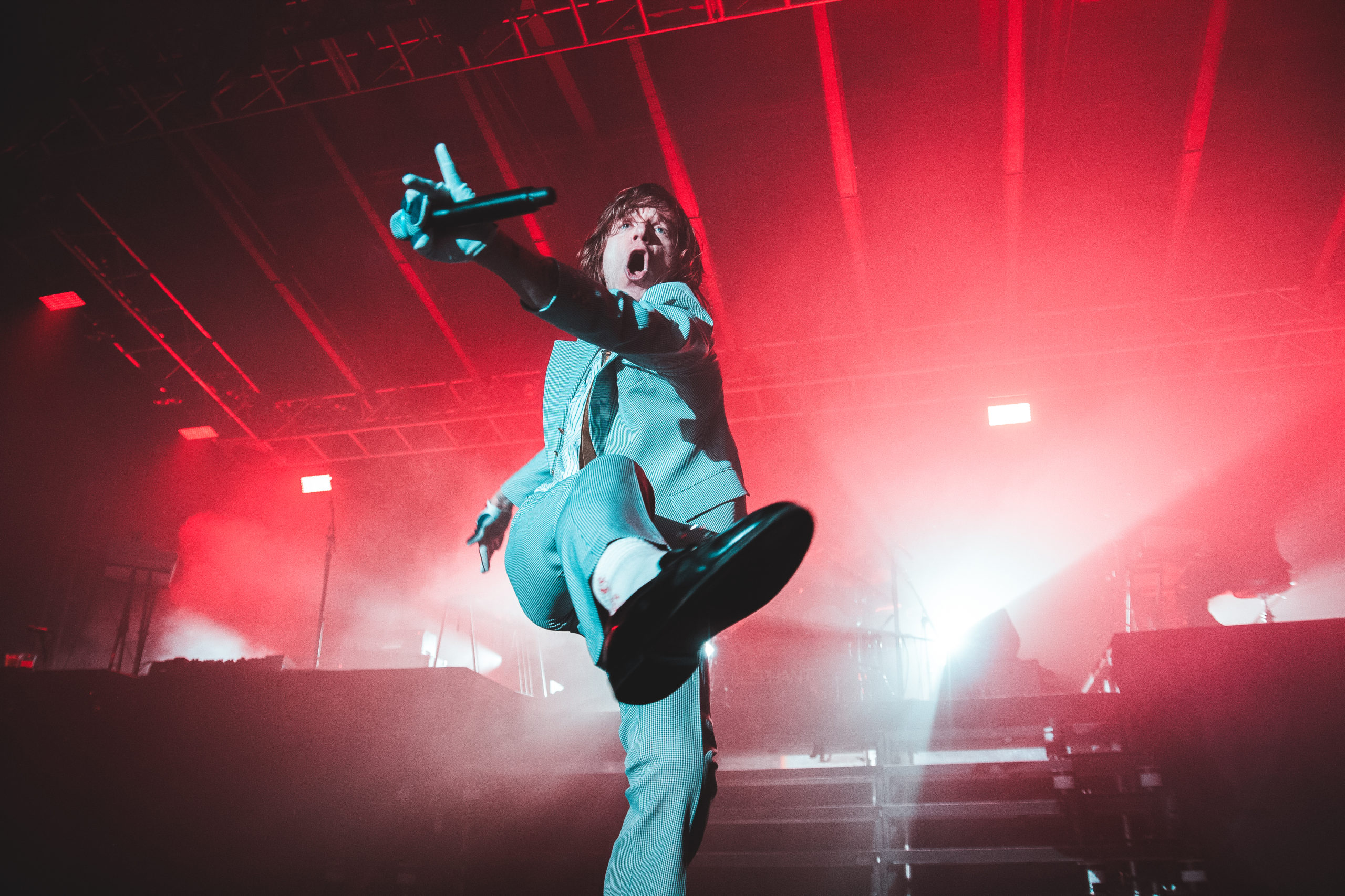 Live Review: There Ain't No Rest For Cage The Elephant During Headline ...