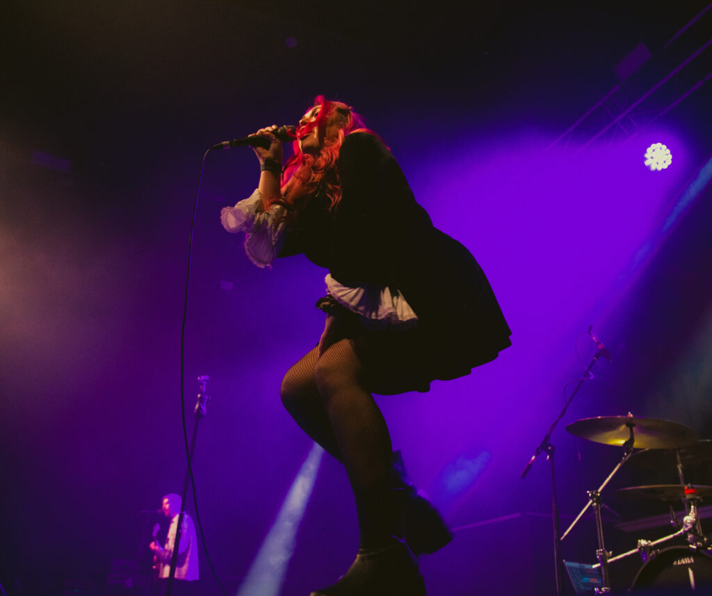 Bronnie @ Manchester Academy. Image by Thomas Holloway.